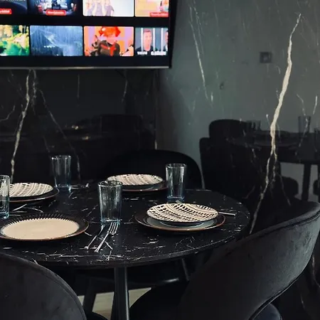 Апартаменты Royal Kate Included 30th Floor