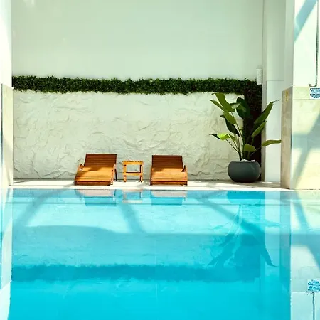 Royal Kate Included 30th Floor