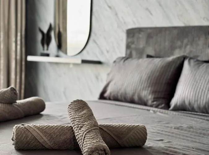 Royal Kate Included 30th Floor *