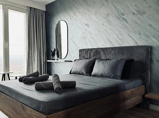 Royal Kate Included 30th Floor