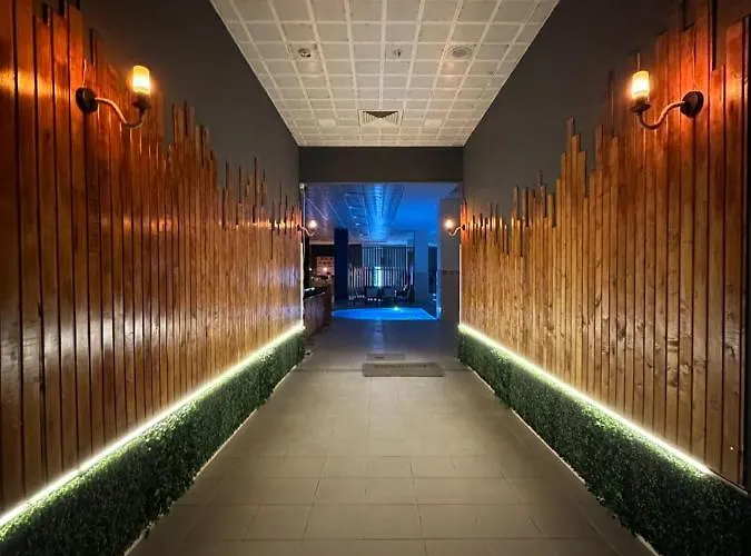 Royal Kate Included 30th Floor